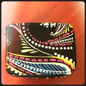 Vera Bradley Travel Pill Case. Black Design